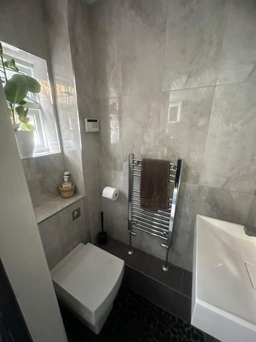 Quirky Town Centre Hideaway Villa Leamington Spa Bagian luar foto